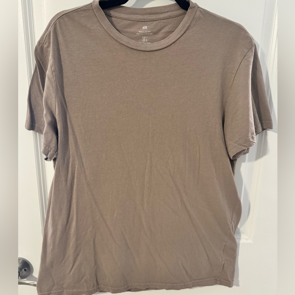 H&M Men’s Solid Tee Shirt